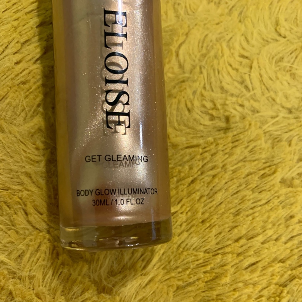 Eloise Get Gleaming Body Glow Illuminator